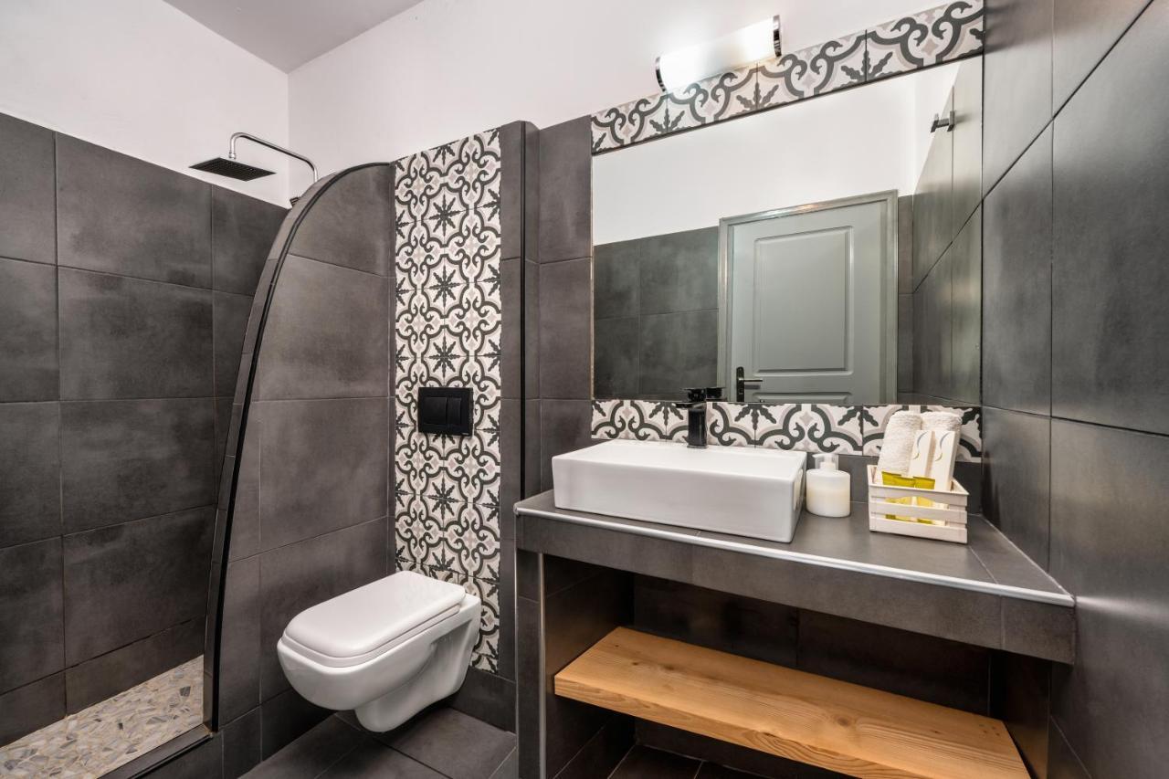 Plastiras Rooms Φηρά Εξωτερικό φωτογραφία