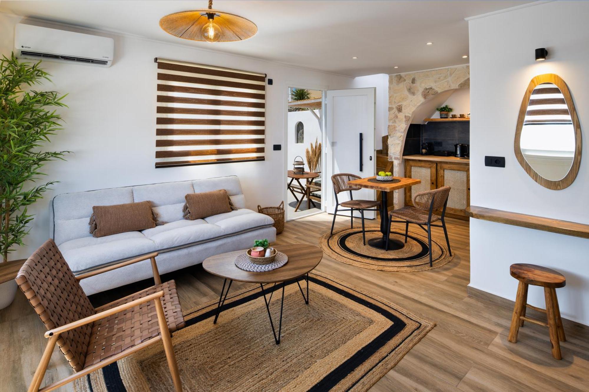 Plastiras Rooms Φηρά Εξωτερικό φωτογραφία