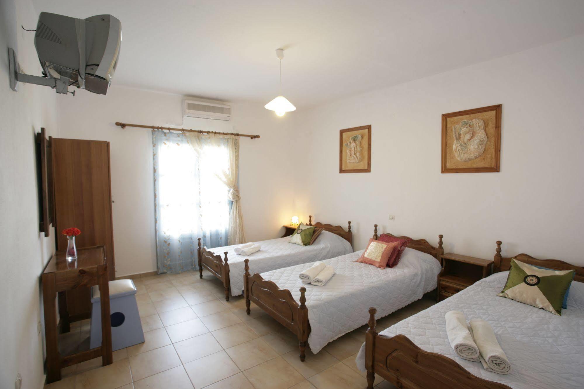 Plastiras Rooms Φηρά Εξωτερικό φωτογραφία