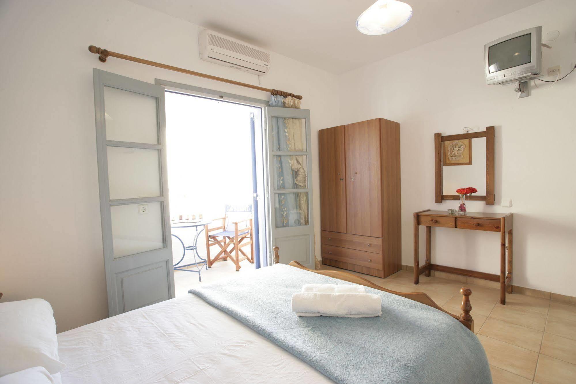 Plastiras Rooms Φηρά Εξωτερικό φωτογραφία